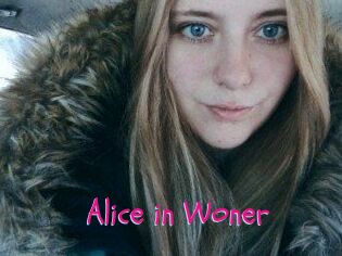 Alice_in_Woner