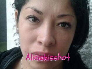 Aliciakisshot