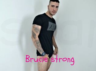 Brucie_strong