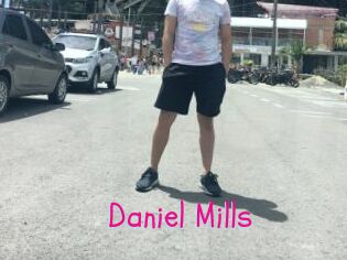 Daniel_Mills