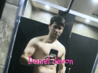 Daniel_devon