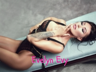 Evelyn_Evy