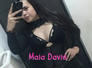 Maia_Davis