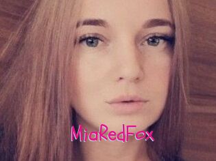 MiaRedFox Spanking Sarah