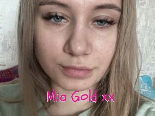 Mia_Gold_xx