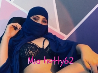 Mia_hotty62