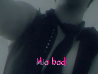 Mia_bad