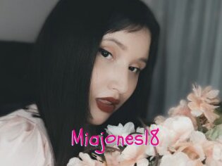 Miajones18