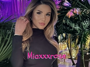 Miaxxxrose