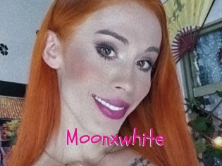 Moonxwhite