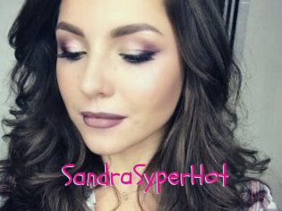 SandraSyperHot