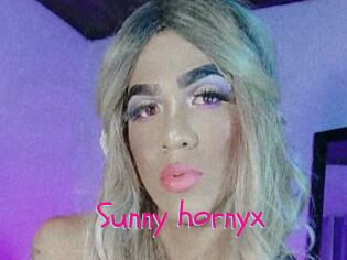 Sunny_hornyx