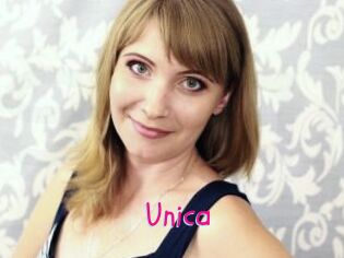 Unica Spanking Sarah